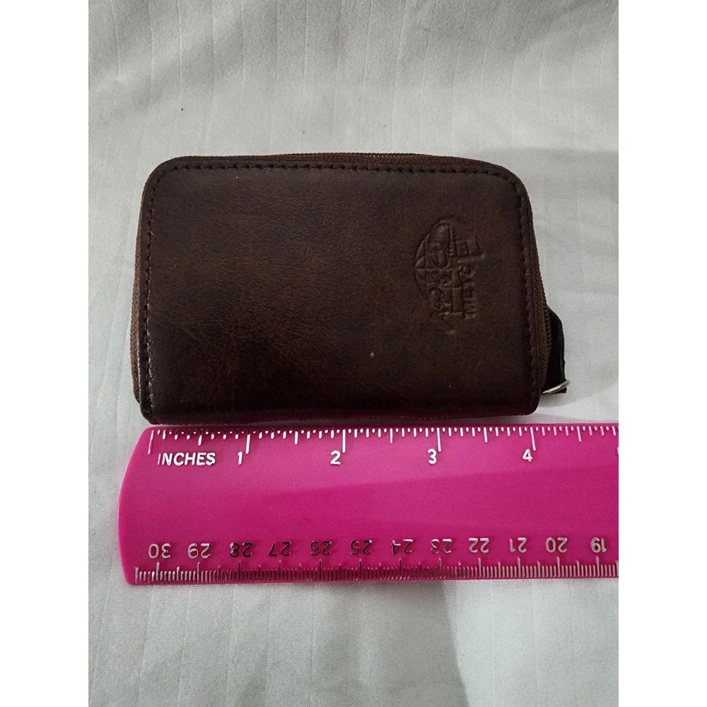 Vintage Brown Leather Zippered Key Case Holder with 6 Hooks Organizer